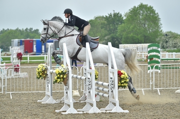Sarah Winterbottom Secures Victory in Horseware Bronze League Qualifier at Arena UK